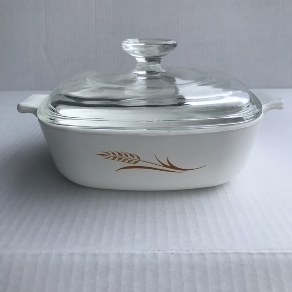 Vintage Corningware 1 qt Casserole Dish W-1-B Wheat Pattern - Picture 1 of 6